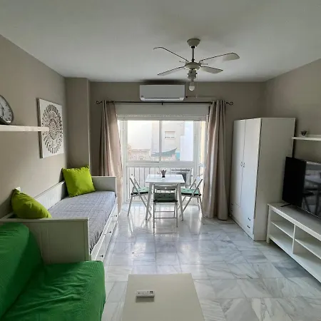 Appartement Genuar Center 2 *